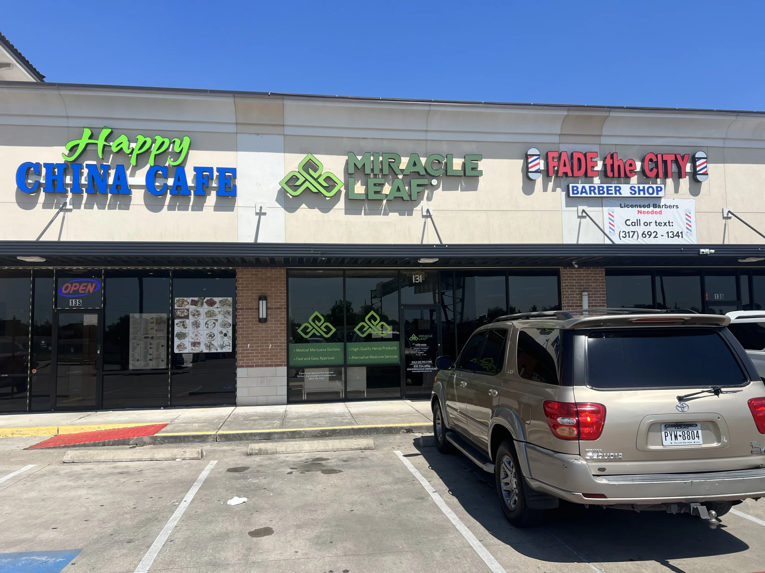 Miracle Leaf® Pearland Store Front