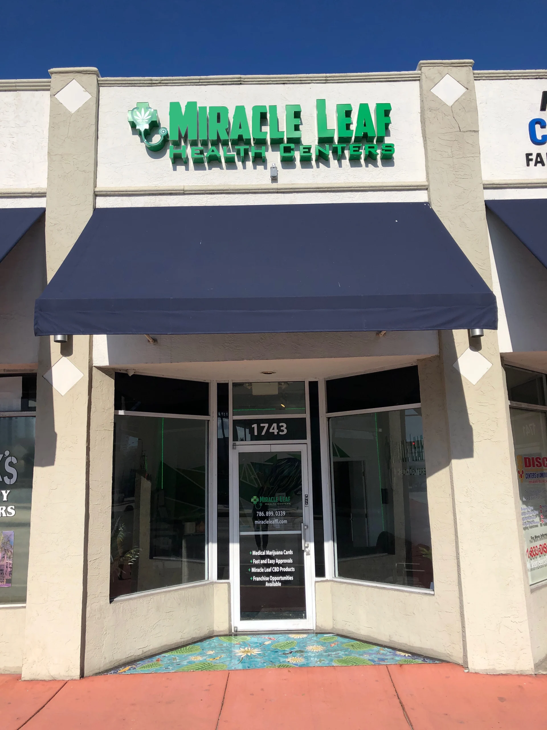 Miracle Leaf® South Beach Store Front